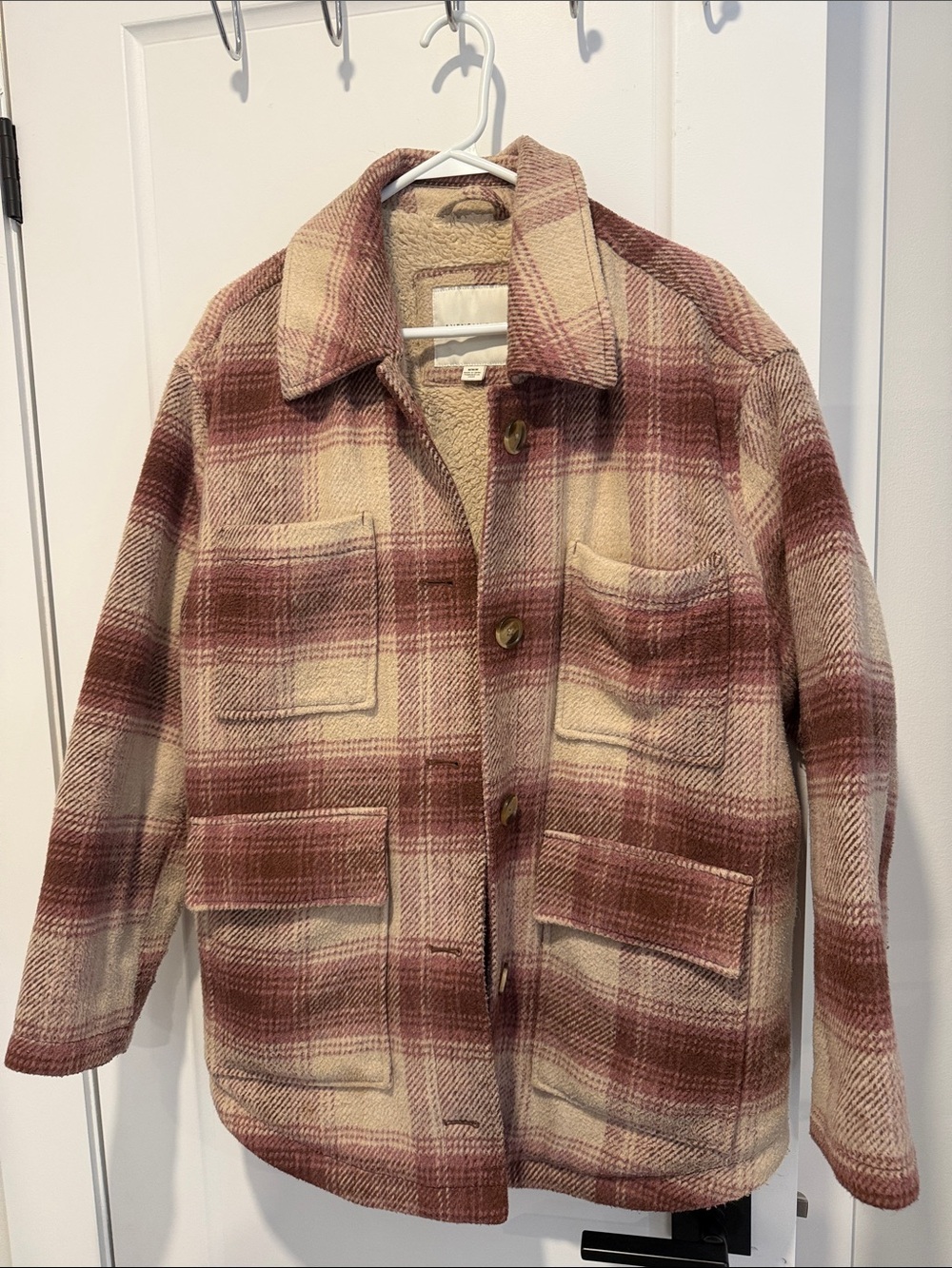 American Eagle Outfitters Cream and Mauve Plaid Teddy Jacket
